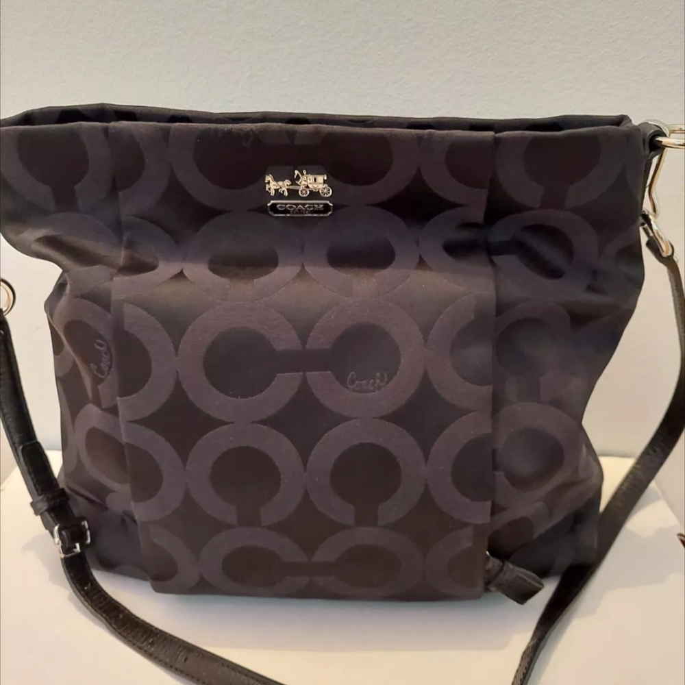 Coach G1276-21121 Canvas Black Tote Bag Purse (Red Lining)